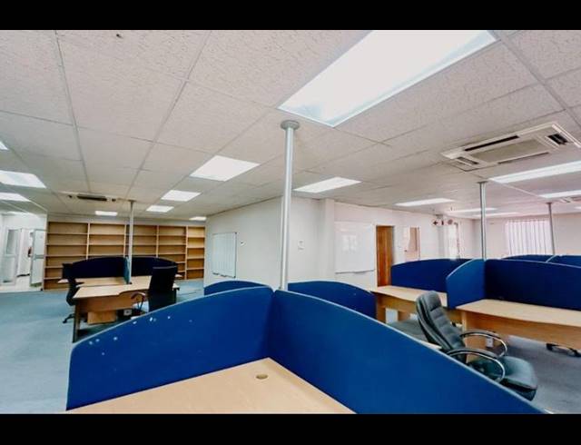 BUSINESS PROPERTY TO RENT IN BEDFORD GARDENS